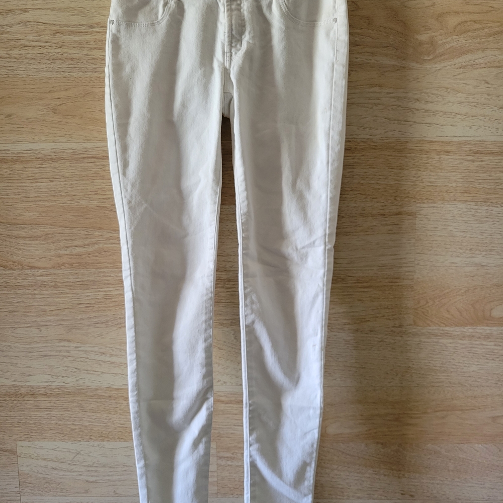 Refuge Women's White Jeans